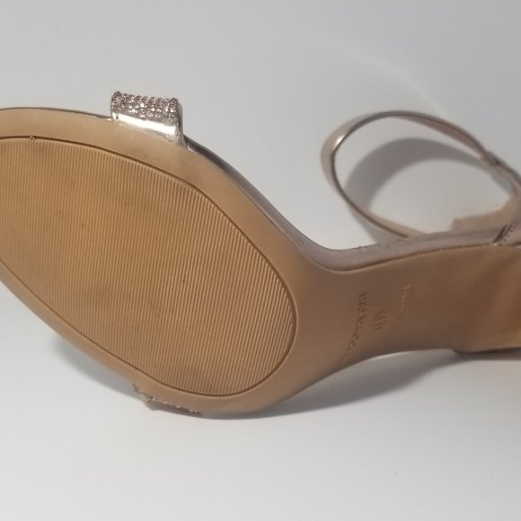 Madden Girl is ready for her closeup - Size 11 - Picture 10 of 11